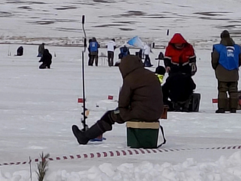 "Бомская рыбалка" 2026: Ледовое побоище на озере Бом